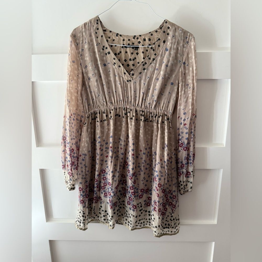 Marc Aurel Silk Beige Floral Long Sleeve Tiered Mini Dress 100% silk.